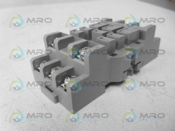 DAYTON 5X853E RELAY SOCKET NSNP