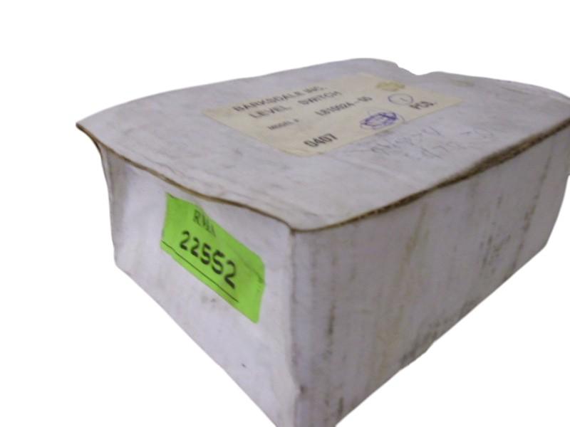 BARKSDALE L810024-55 LEVEL SWITCH NSMP