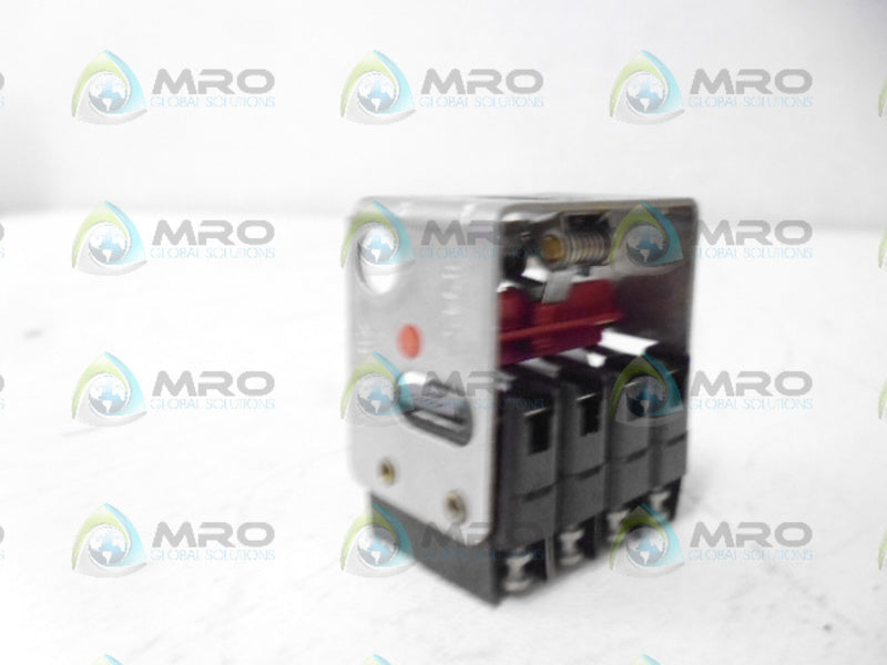 MICRO SWITCH 2D33 FLANGE MOUNT HOUSING NSMP