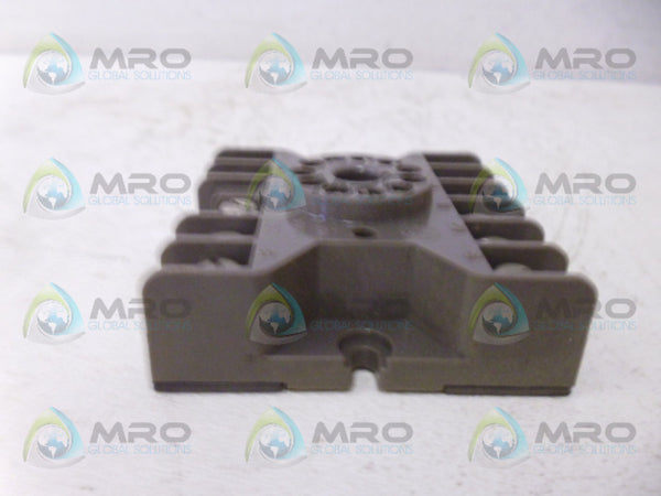 IDEC SL-611 RELAY SOCKET NSNP
