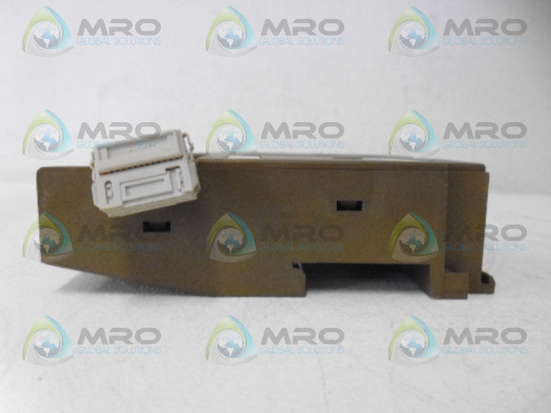 SIEMENS 6ES5 700-8MA11 BUS MODULE UNMP