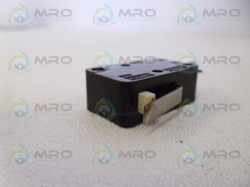 UNIMAX 2TMT15-1 SNAP SWITCH  UNMP