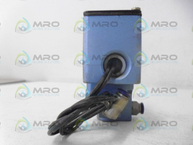 MAC 225B-115AAAA SOLENOID VALVE (AS PICTURED) UNMP