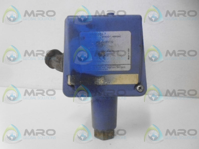 UNITED ELECTRIC H100-701 PRESSURE SWITCH (AS PICTURED) UNMP