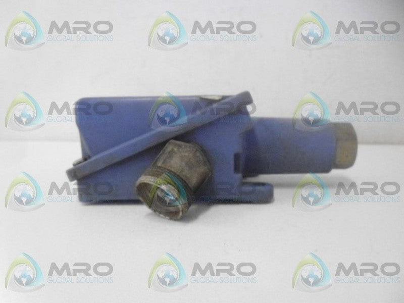 UNITED ELECTRIC H100-701 PRESSURE SWITCH (AS PICTURED) UNMP