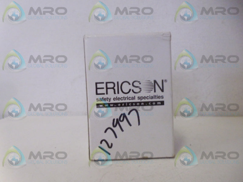 ERICSON 2715FS20 FLIP SEAL COVER W/ RECEPTACLE NSMP