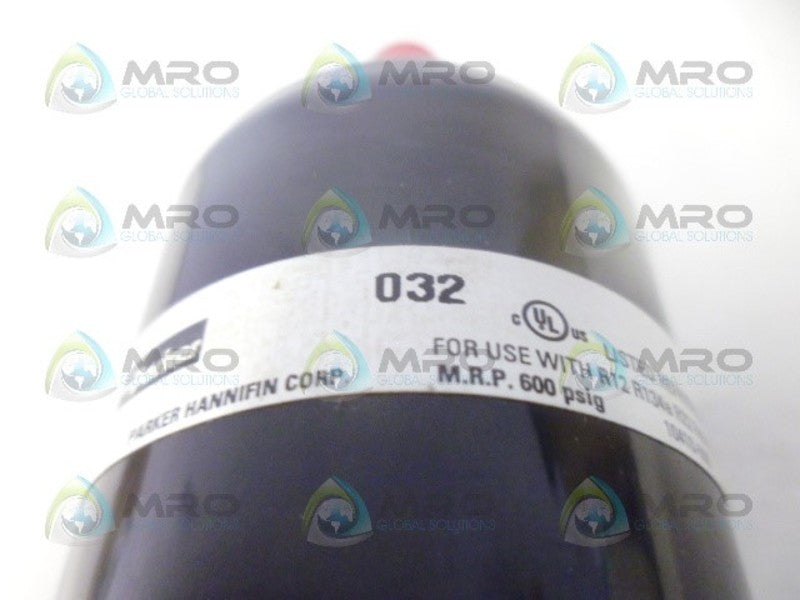 PARKER 032 LIQUID LINE FILTER DRYER *NEW NO BOX*