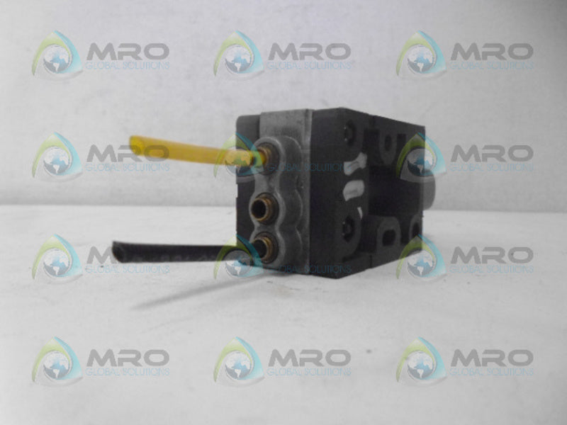 ARO 402-1-A AIR VALVE (AS PICTURED) *USED*