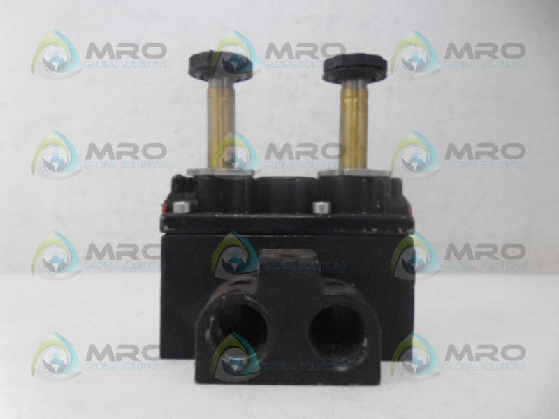 ARO A213SD-120-A AIR VALVE (AS PICTURED) *NEW NO BOX*