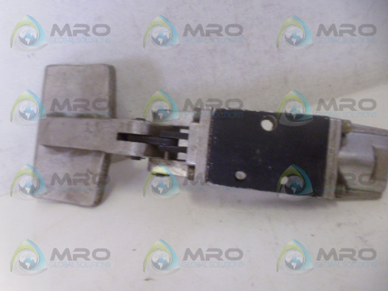 ARO 5631 01 02 FOOT PEDAL *USED*