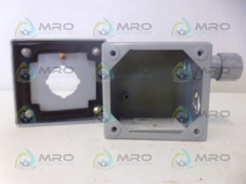 HOFFMAN E1PB PUSHBUTTON ENCLOSURE (AS PICTURED) UNMP