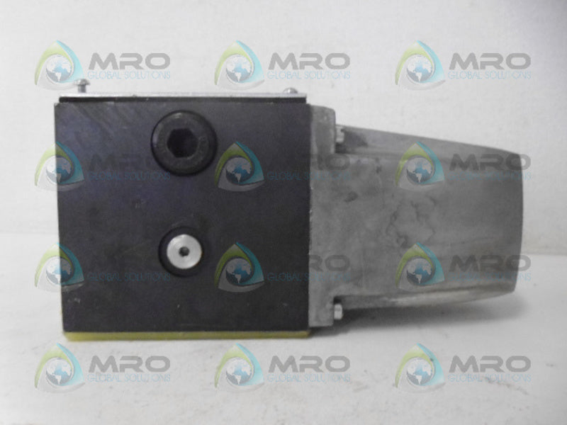 VICKERS 297245-DG4S4-0160-50 DIRECTIONAL VALVE (AS PICTURED) NSNP