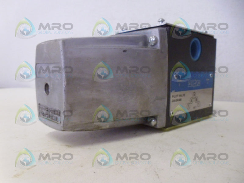VICKERS 297245-DG4S4-0160-50 DIRECTIONAL VALVE (AS PICTURED) NSNP