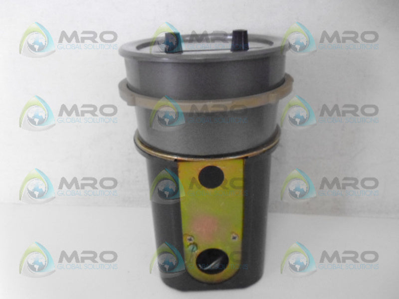 DWYER A3000 PRESSURE GUAGE 20LBS PER SQ. IN. NSNP