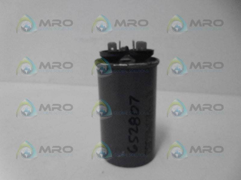 CSC 325P106H37M30P3G CAPACITOR UNMP