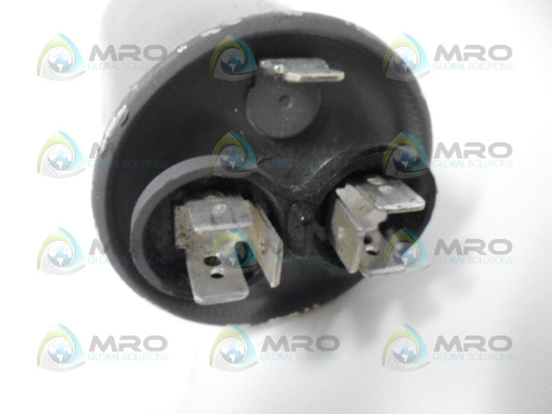 CSC 325P106H37M30P3G CAPACITOR UNMP