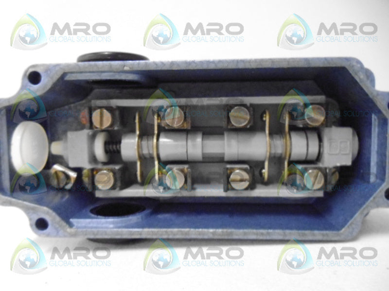 SCHMERSAL TS 017-22Y HEAVY DUTY LIMIT SWITCH NSNP