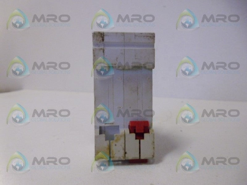 MERLIN GERIN C32N CIRCUIT BREAKER 2P 32A UNMP
