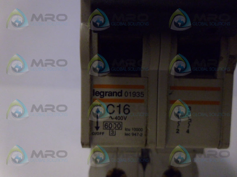 LEGRAND 09135 C16 CIRCUIT BREAKER 2P 16A UNMP