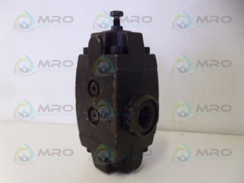 VICKERS RS-06-D4-30 PRESSURE CONTROL VALVE *NEW NO BOX*