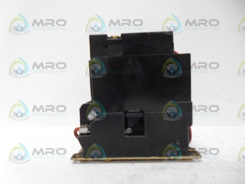 SQUARE D 8502SC02 CONTACTOR UNMP