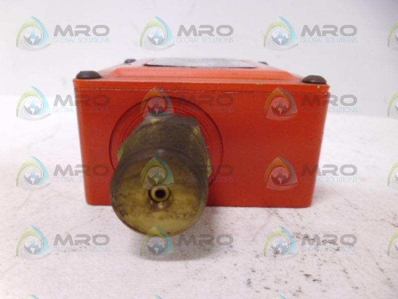 UNITED ELECTRIC J7X-5355 SPRINKLER ALARM SWITCH UNMP