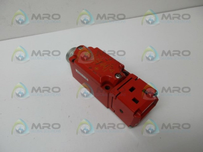 STI 44533-0130 SAFETY INTERLOCK SWITCH UNMP
