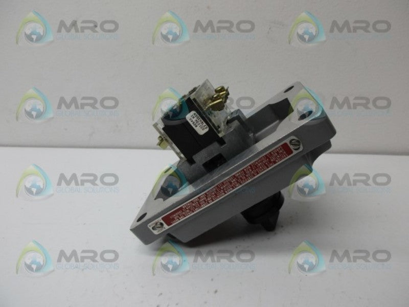 KILLARK XCS-0S2A1 SWITCH COVER UNMP