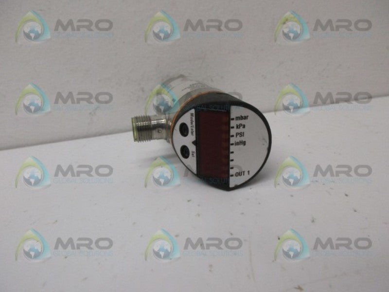 IFM EFECTOR PN5207 PRESSURE SENSOR W/DIGITAL DISPLAY UNMP