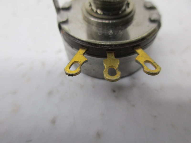 CENTRALAB RV4LAYSA252A POTENTIOMETER UNMP