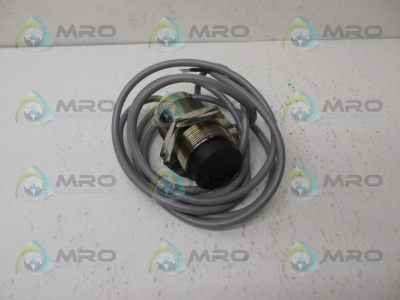 BAUMER IFRM40P1201/L PROXIMITY SENSOR NSNP