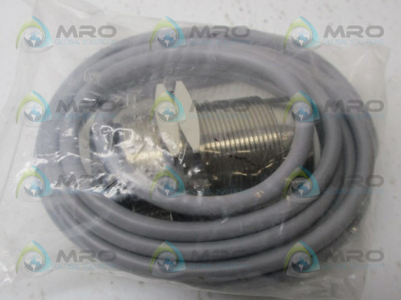 BAUNER ELECTRIC IFRM40P1201/L PROXIMITY INDUCTIVE SENSOR NSMP