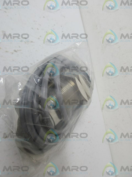 BAUMER IFRM40P1201/L INDUCTIVE PROXIMITY SWITCH NSMP