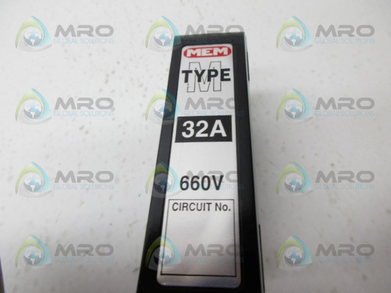 MEM  M 32 660V FUSE HOLDER NSNP