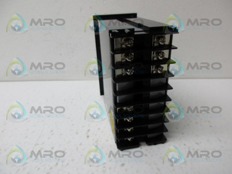 RKC DB-480A1R-M TEMPERAUTE CONTROLLER NSNP