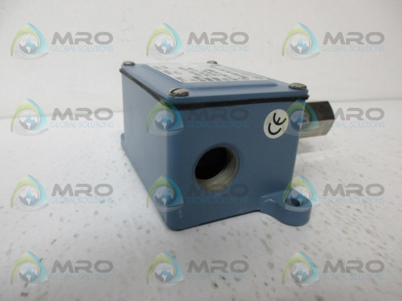 UNITED  ELECTRIC J6 274 PRESSURE SWITCH NSNP