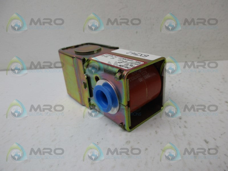 DAYTON 6X524 OPERATING COIL W/JUNCTION BOX NSMP