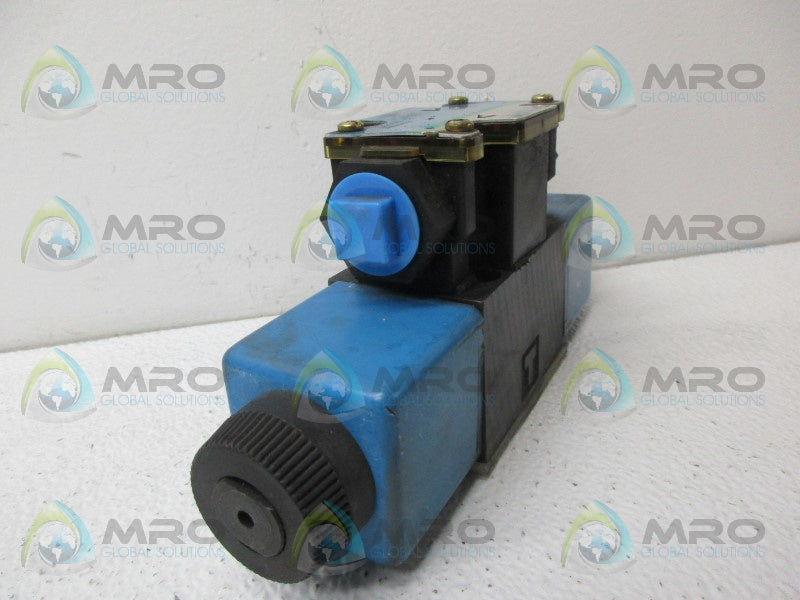 VICKERS DG4V-3S-2N-M-FW-B5-60 DIRECTIONAL CONTROL VALVE *NEW NO BOX*
