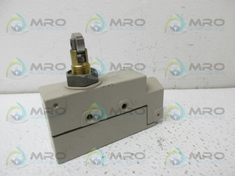 OMRON ZE-Q21-25 LIMIT SWITCH UNMP