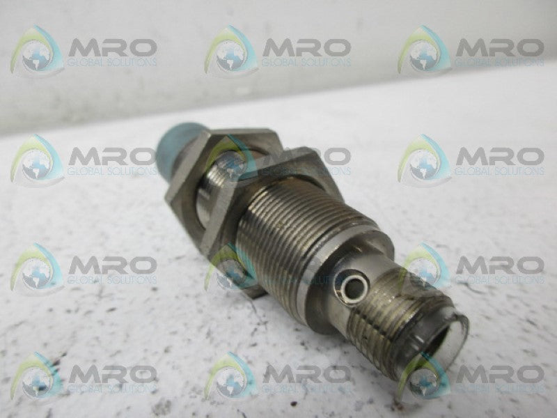 SIEMENS 3RG4023-3KA00 PROXIMITY SENSOR UNMP