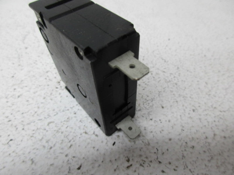 FUJI ELECTRIC CP31E/5 CIRCUIT BREAKER 5A UNMP