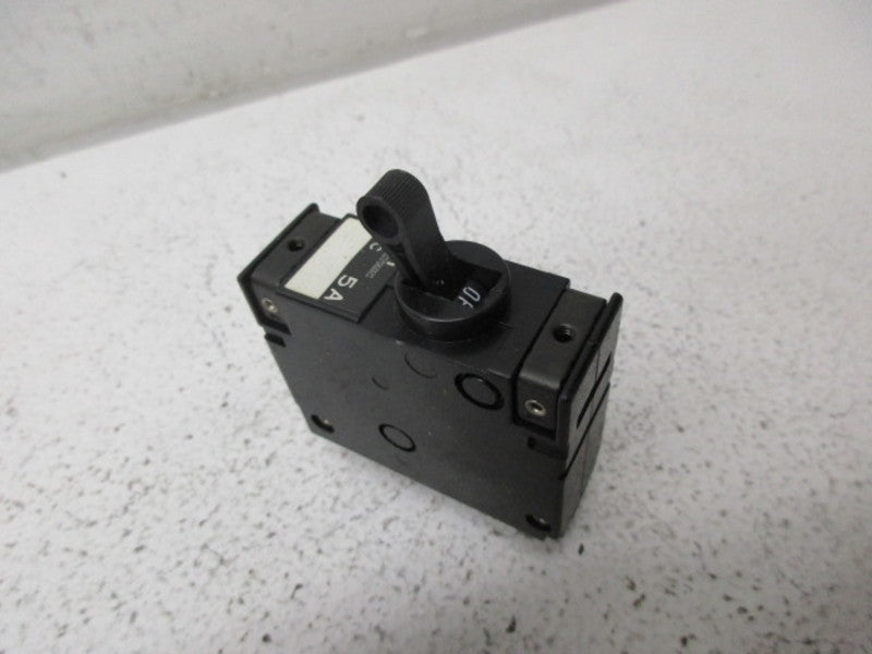 FUJI ELECTRIC CP31E/5 CIRCUIT BREAKER 5A UNMP