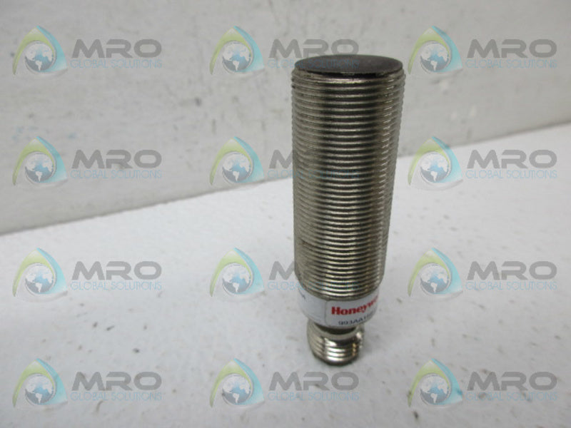 MICRO SWITCH 993AA18BT-J PROXIMITY SENSOR NSNP