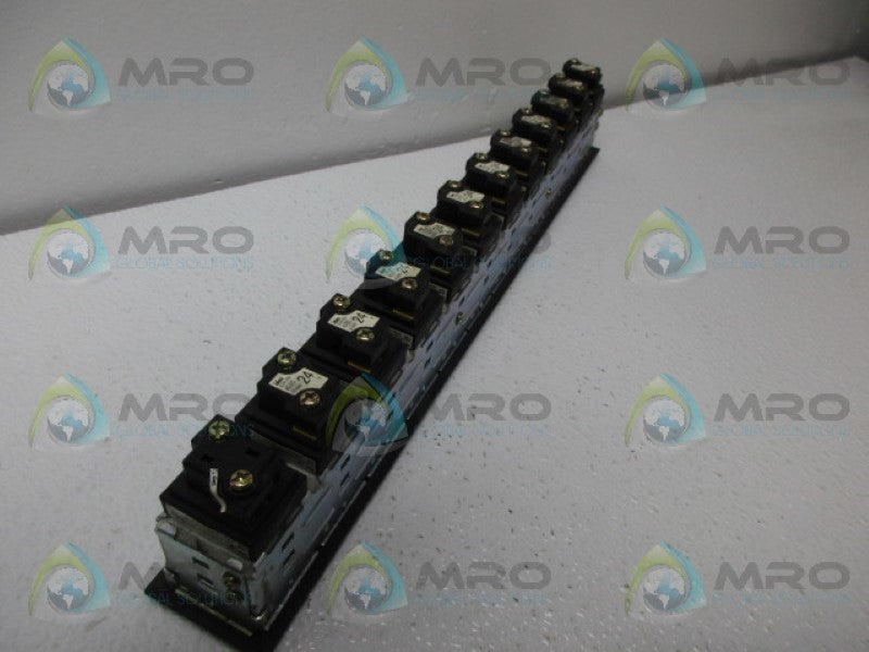 IDEC SLC30N-0112-DD2HB PANEL LIGHT DISPLAY NSNP