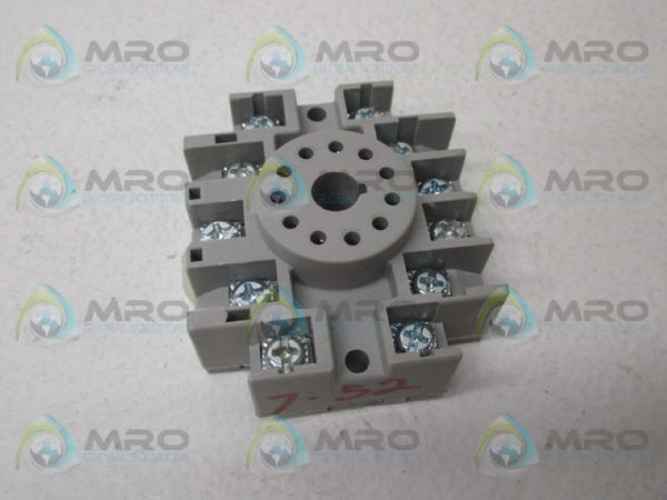 DAYTON 6X156F RELAY SOCKET NSNP