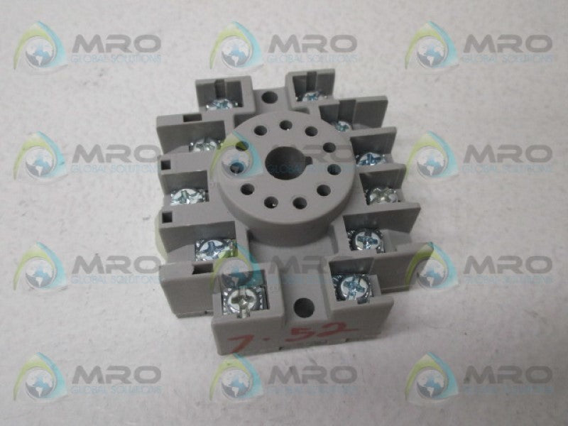 DAYTON 6X156F RELAY SOCKET NSNP