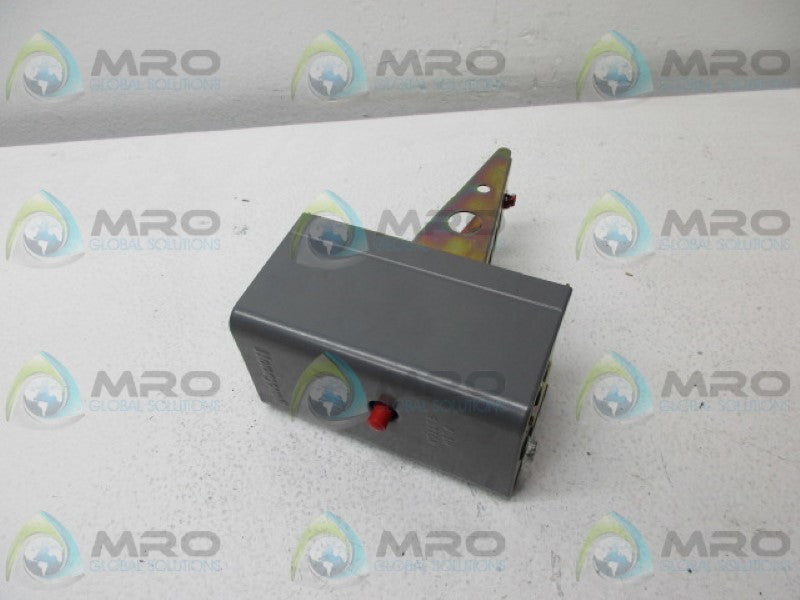HONEYWELL L4029E1045 LIMIT CONTROL NSMP
