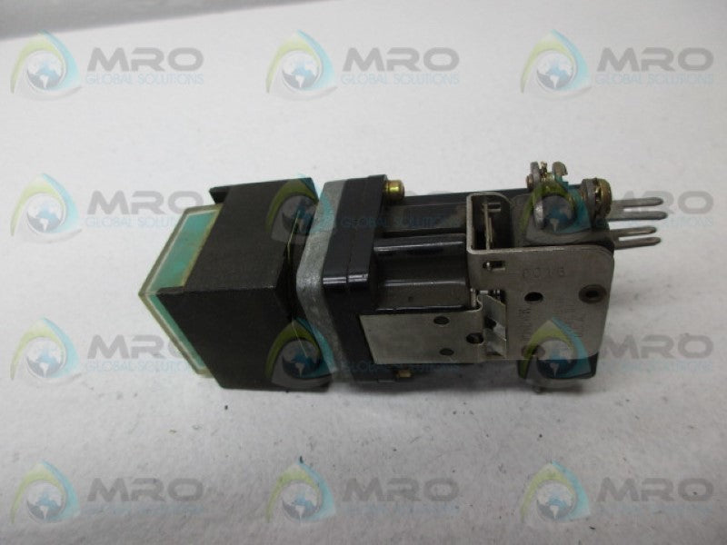 MICRO SWITCH PMHC PUSHBUTTON 28V  UNMP