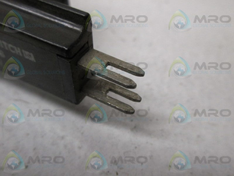 MICRO SWITCH 7946 PUSHBUTTON (AS PICTURED)  UNMP