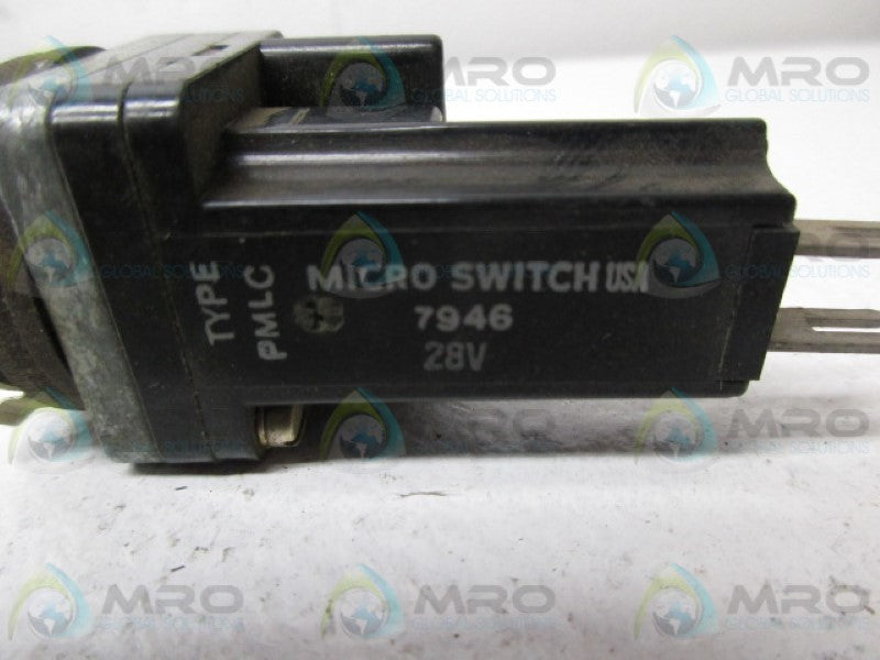 MICRO SWITCH 7946 PUSHBUTTON (AS PICTURED)  UNMP